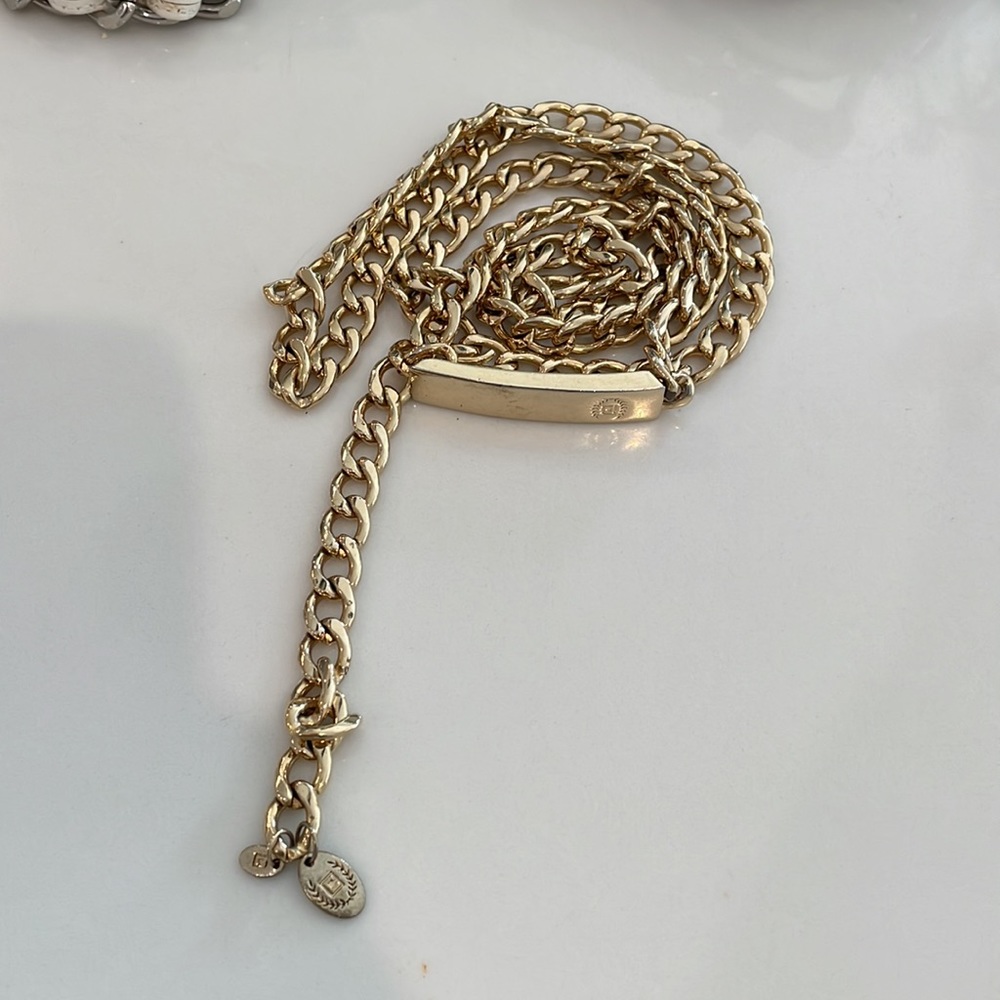 3 Chain belts - Picture 2 of 7